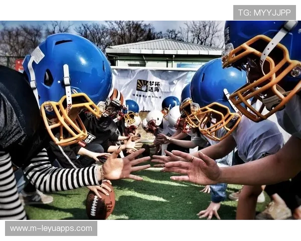 Hughes 多次达阵引爆现场气氛 Hughes 多次达阵引爆现场气氛