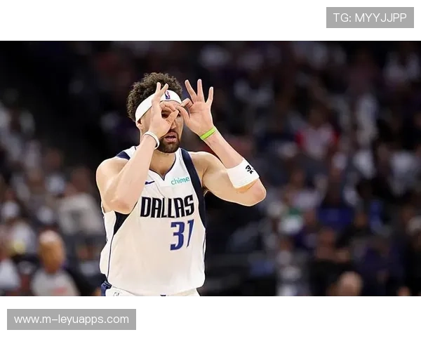 期待，独行侠丹尼尔·加福德有望在打活塞的比赛中迎来赛季首秀